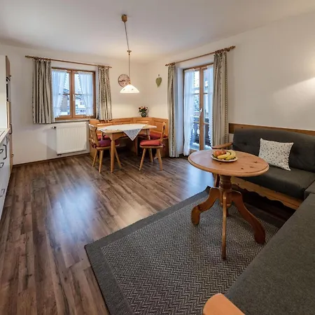 Braun Mittenwald